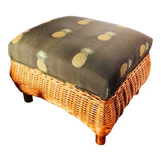 1980s Vintage Natural Wicker Footstool with Woven Pineapple Fabric For Sale