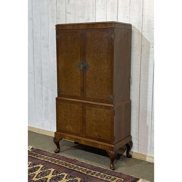 English Bar Buffet in Walnut and Walnut Burl, 1950s For Sale - Image 18 of 18