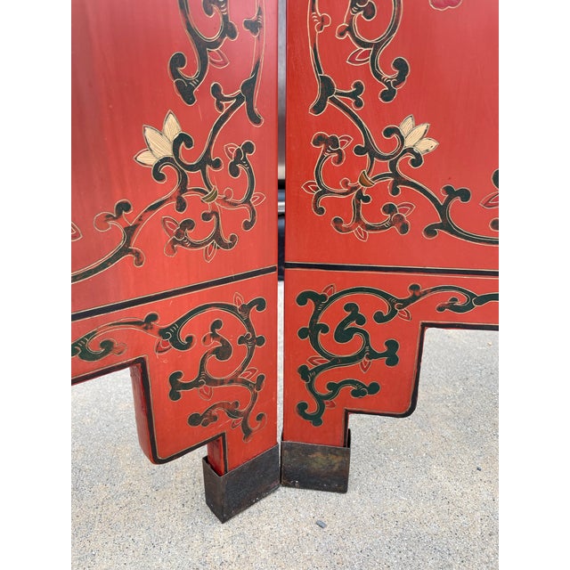 Antique Chinese Four-Panel Lacquer Screen – Hand-Painted Garden Scene With Female Figures For Sale - Image 12 of 12