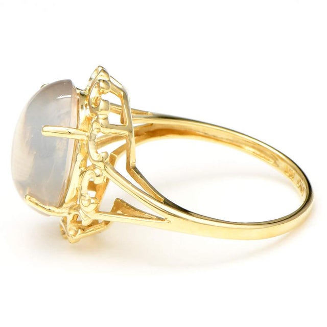 Contemporary 10KY Moonstone (4.46) Scroll Ring, size 7 For Sale - Image 3 of 5