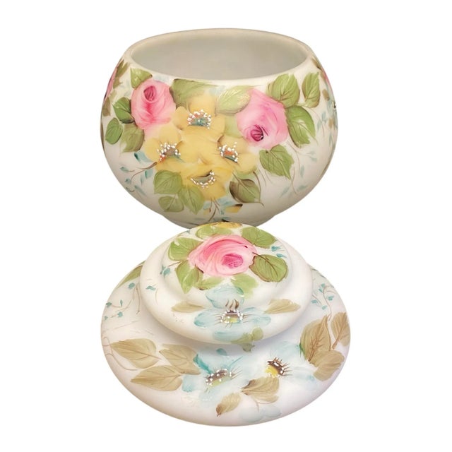 Mid 20th Century Mid 20th Century L. G. Wright Hand Painted Milk Glass Candy Box With Pink Roses Decoration For Sale - Image 5 of 12