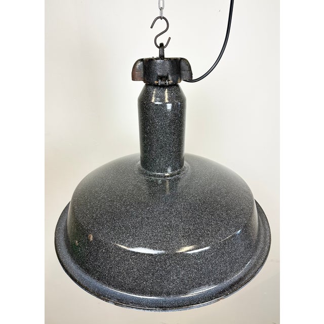 Large Industrial Grey Enamel Factory Lamp with Cast Iron Top from Elektrosvit, 1960s For Sale - Image 9 of 18