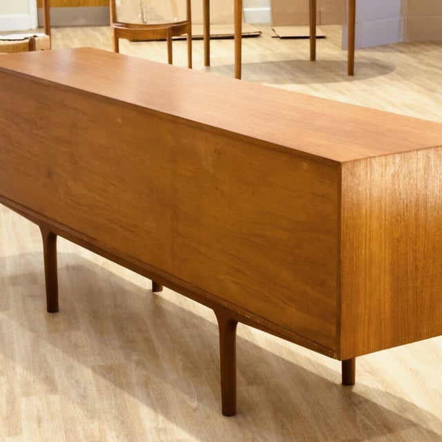 Long Dunvegan Collection Sideboard from McIntosh, 1970s For Sale - Image 15 of 16