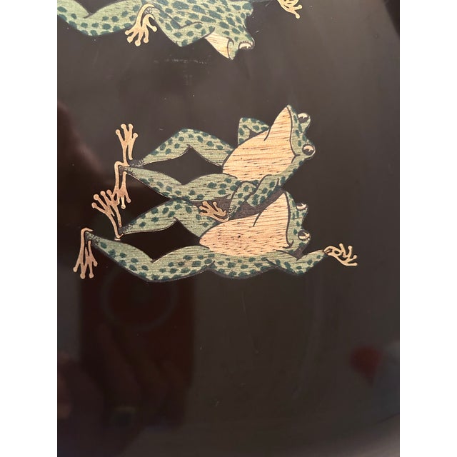 The Couroc Company Mid Century Modern Couroc Dancing Frogs Tray in Phenolic - Rare Tray! For Sale - Image 4 of 5