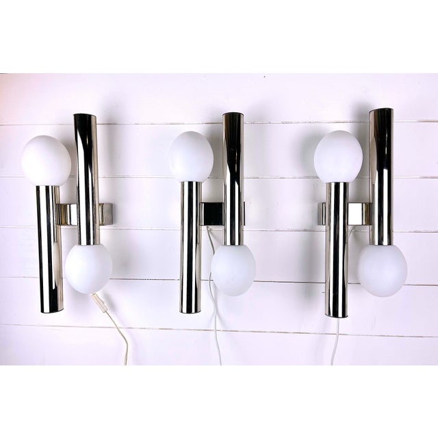Metal 1970s Chrome and Glass Wall Lamp by Gaetano Sciolari For Sale - Image 7 of 7