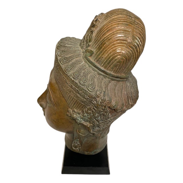 Thai Bronze Buddha Head Statue Vintage Ayutthaya Style Bust Sculpture Decor For Sale - Image 12 of 18