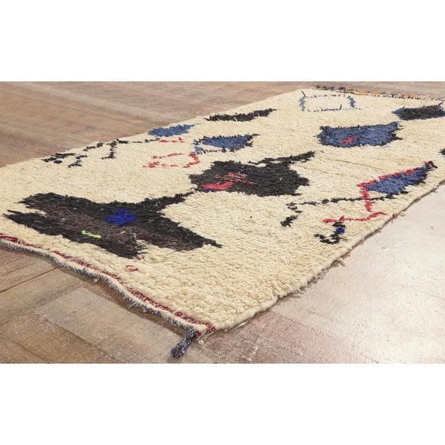 Vintage Azilal Moroccan Rug, 03'10 X 07'00 For Sale - Image 9 of 10