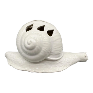 Mottahedeh Italian White Ceramic Snail Figurine – Mid-20th Century – Coastal / Whimsical Style