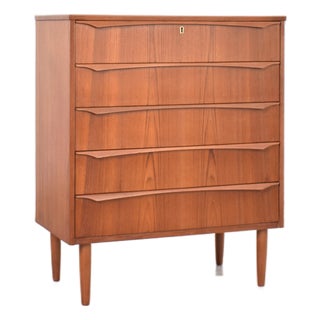 Mid-Century Modern Danish Teak Chest of Drawers, 1960s For Sale