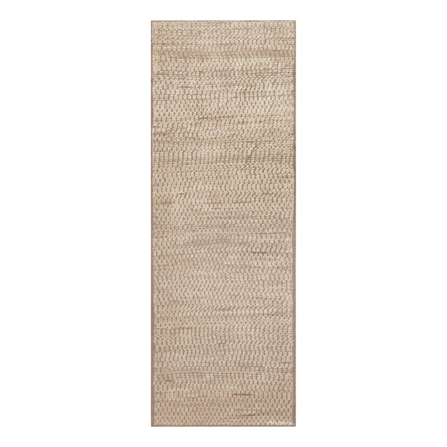 Nazmiyal Collection Soft Neutral Minimalist Modern Handmade Runner Rug For Sale