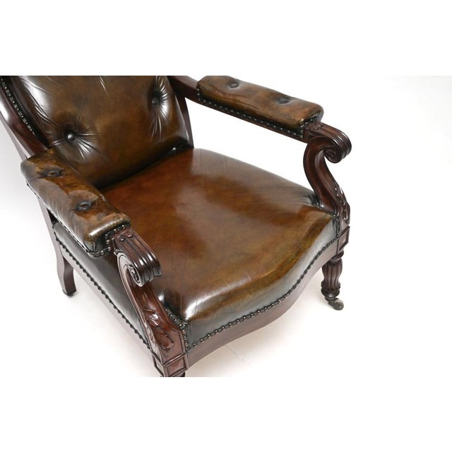 Antique William IV Leather and Walnut Wing Back Armchair, 1820s For Sale - Image 14 of 18