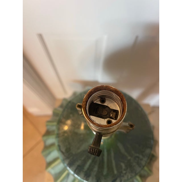 Vintage Large Mid Century Modern Ribbed Green Drip Glaze Ceramic Table Lamp For Sale - Image 11 of 11