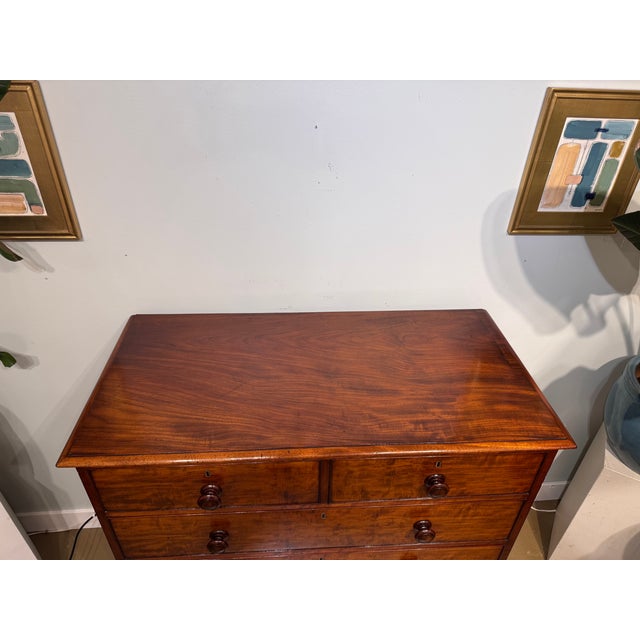 Wood 19th Century English Chest of Drawers For Sale - Image 7 of 15