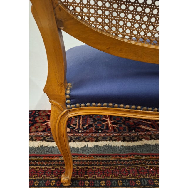 Vintage French Louis Xv Style Upholstered Setter For Sale - Image 11 of 16