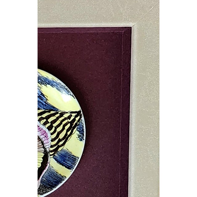1960s Piero Fornasetti “12 Mesi, 12 Soli” Porcelain Coaster, August, Sun in a Seashell, Framed For Sale - Image 5 of 5