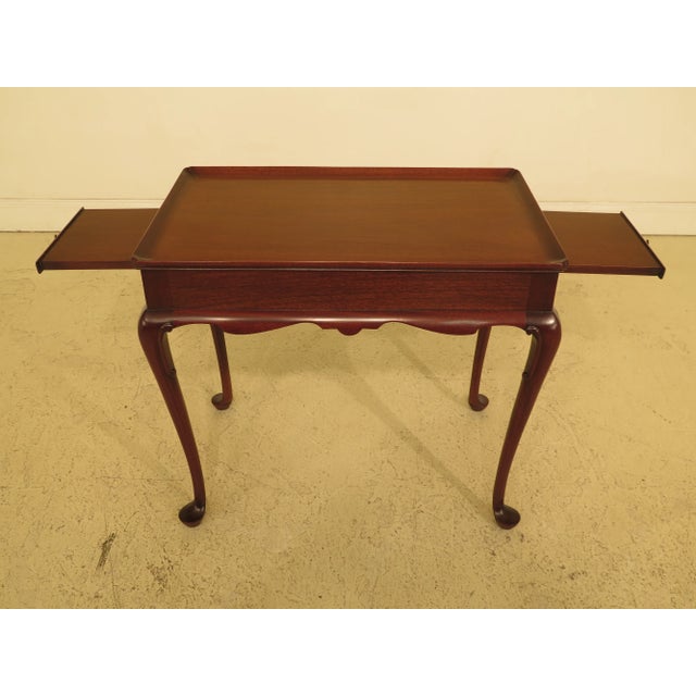 Queen Anne 1960s Queen Anne Biggs Mahogany Tea Table With Pull Out Slides For Sale - Image 3 of 12