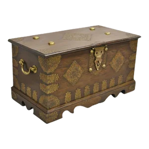 1900s Antique Oak Wood & Brass Mounted Coffer Blanket Chest Trunk