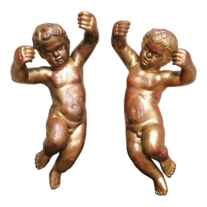 Pair of 19th Century Italian Giltwood Wall-Hanging Cherub Sculptures
