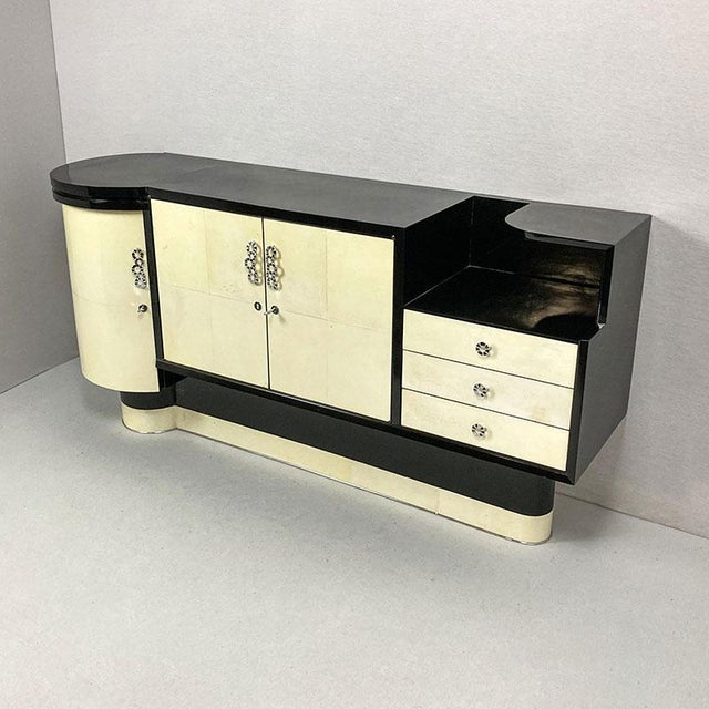 Art Deco Sideboard in Parchment and Black Lacquer, 1930s For Sale - Image 3 of 7