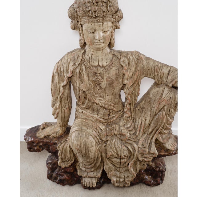 Chinese Qing Style Sculpture Figure of Bodhisattva Guanyin For Sale - Image 10 of 18