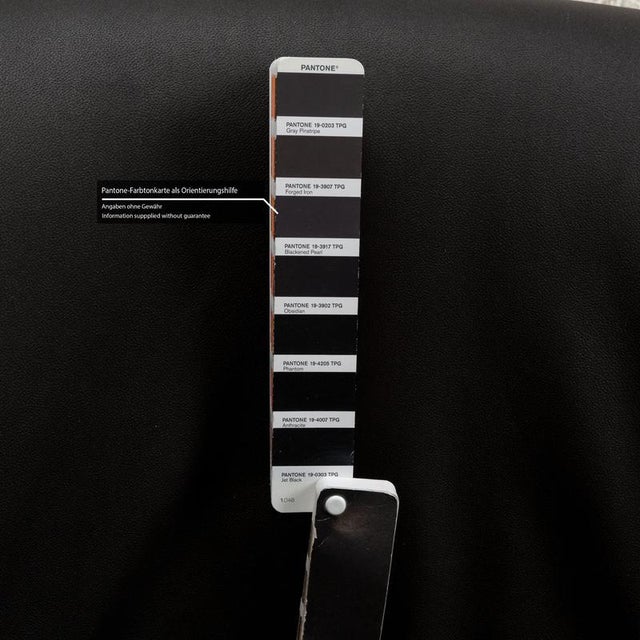 Wink Vegan Leather Armchair by Toshiyuki Kita for Cassina For Sale - Image 5 of 6