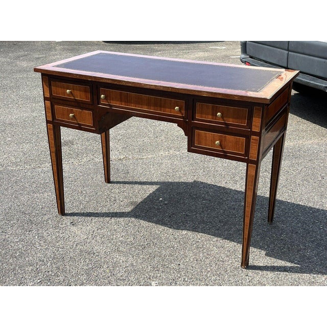 Kingswood Veneer Desk, Elegant, And Impressive. Red Top. Looks beautiful front back and sides. Strong and solid Does have...