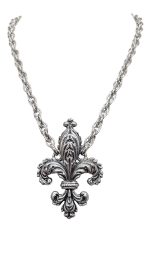 Vintage Signed Napier Silvertone Fleur De Lis Pendant Necklace