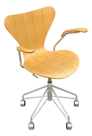 Mid-Century Danish Arne Jacobsen for Fritz Hansen Ash Series 7 Swivel Desk Chair