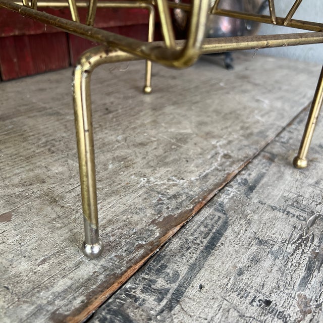 Vintage Brass Magazine Rack With Mid-Century Modern Design Wire Frame For Sale - Image 4 of 13