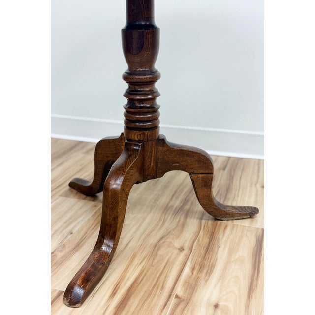 Antique Late 18th C Round English Walnut Tilt-Top Table For Sale - Image 13 of 15