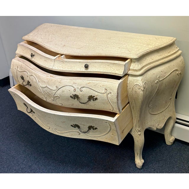 French Country Late 20th Century Painted Bombe Chest / Commode - Made in Italy For Sale - Image 3 of 12