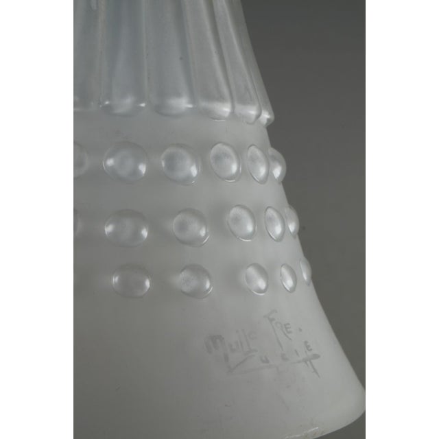 1920s French Art Deco Muller Freres Frosted Glass & Nickeled Bronze Table Lamp For Sale - Image 11 of 12