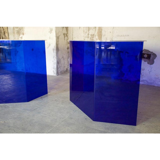 Blue Blue International Acrylic Glass Reception Display Stands, 1980, Set of 2 For Sale - Image 8 of 18