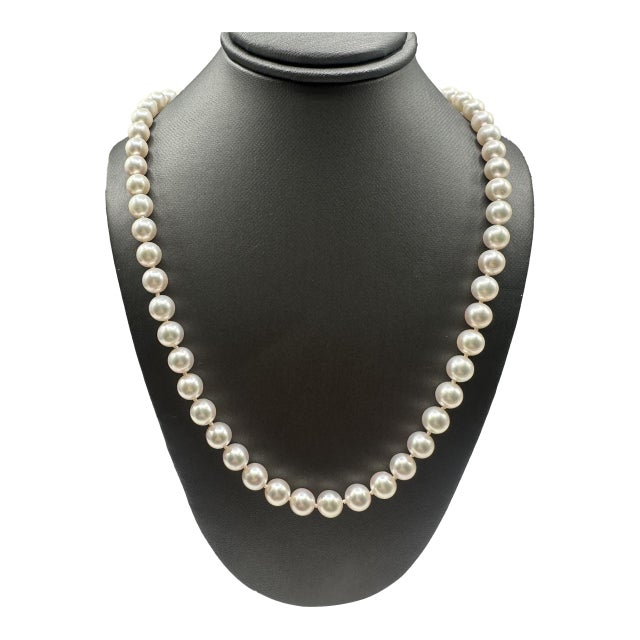 Akoya Cultured Pearl Strand in 14kt Yellow Gold – 6.5–7mm, 18in, Pre-Loved For Sale