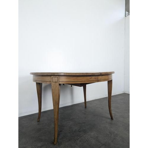 Oval Directoire-Style Cherry Wood Table with Extension, in Very Good conditions.