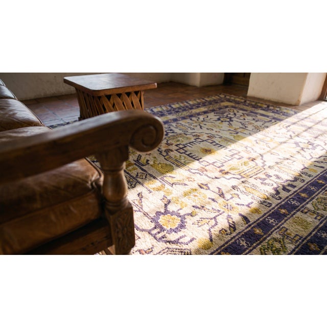 1920s Ivory Background Medallion Antique Luxurious Silk Pile Classic Chinese Rug For Sale - Image 13 of 14