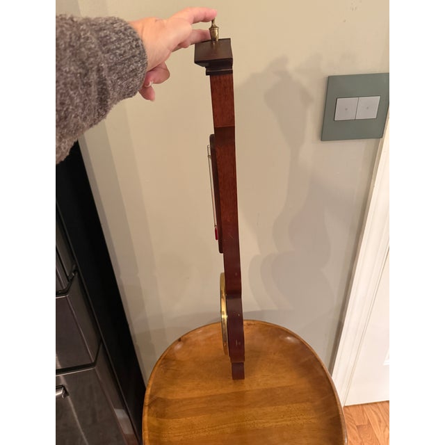 Cinnamon 1970s Comitti of London Sheraton Banjo Aneroid Barometer For Sale - Image 8 of 9