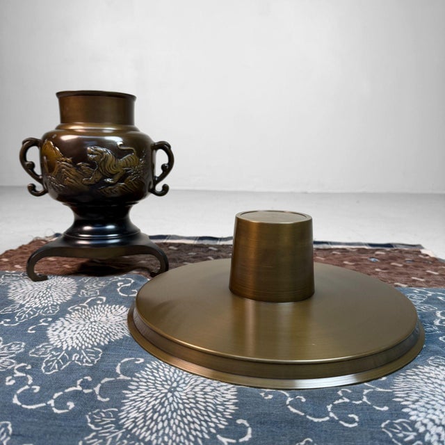 Metal Bronze Usubata Ikebana Vase with Dragon and Tiger, Japan, 1990s For Sale - Image 7 of 18
