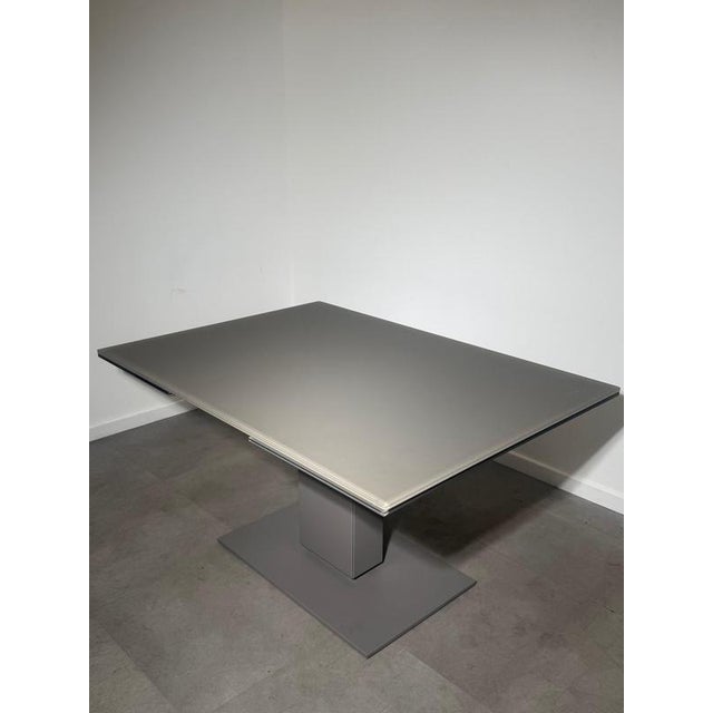 Designed by Edi & Paolo Ciani for Calligaris, the Echo is a sophisticated Italian extendable dining table that combines...