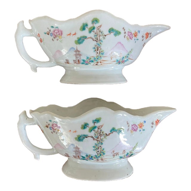 Antique 18th Century Chinese Export Qianlong Porcelain Sauce Boats in Famille Rose Glaze Circa 1750 - a Pair For Sale