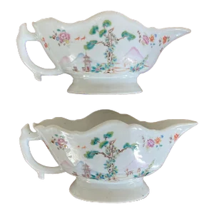Antique 18th Century Chinese Export Qianlong Porcelain Sauce Boats in Famille Rose Glaze Circa 1750 - a Pair