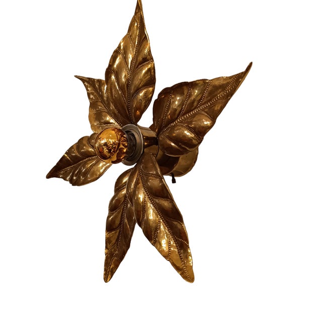 Set of Italian floral wall sconces from the 1970s, designed by Willy Daro. They are made of brass with a light patina on...