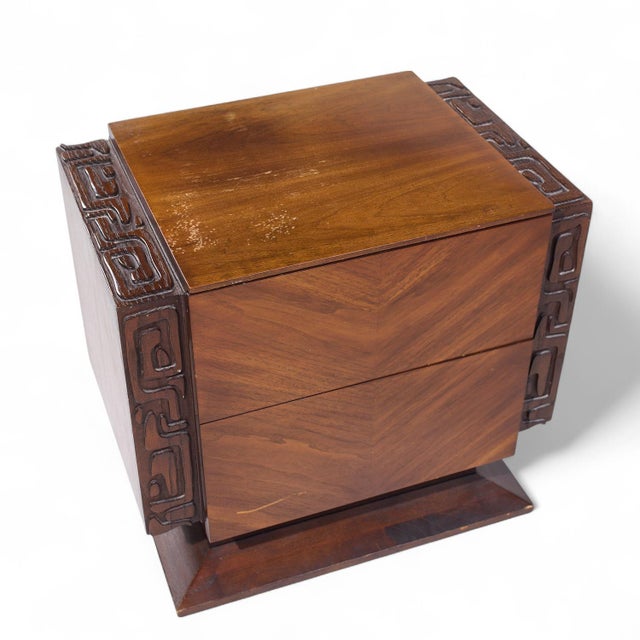 United Mid Century Walnut Tiki Brutalist Nightstands - Pair For Sale - Image 9 of 10