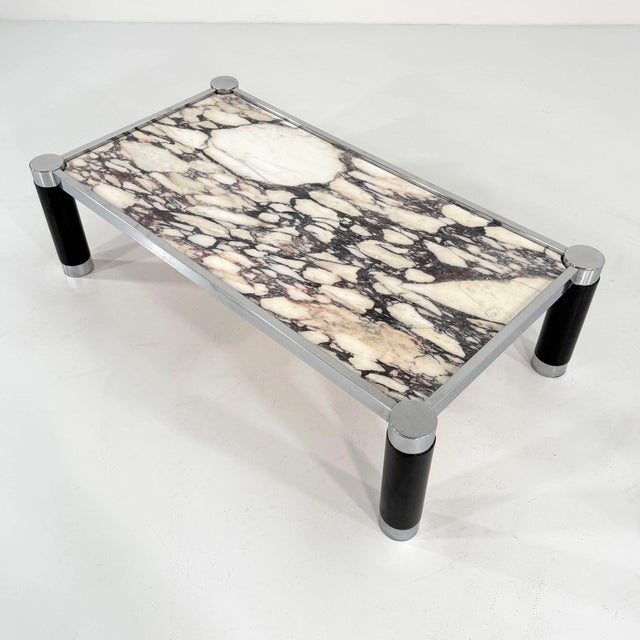Postmodern Coffee Table with Calacatta Violetta Marble, 1980s, in Good conditions. Designed 1980 to 1989