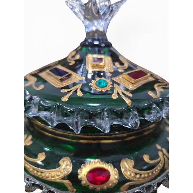 Venetian Emerald Green Glass Covered Bonbonnière with Gilt Decoration and Jewele, 1950 For Sale - Image 6 of 14