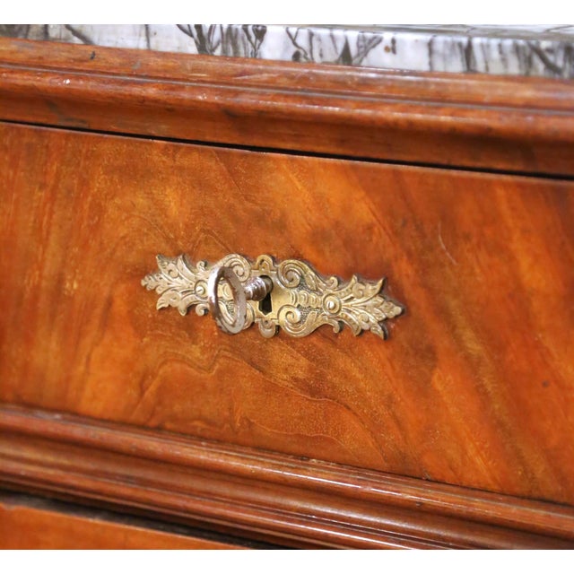 Wood Pair of 19th Century French Louis Philippe Mahogany Marble-Top Nightstands For Sale - Image 7 of 12