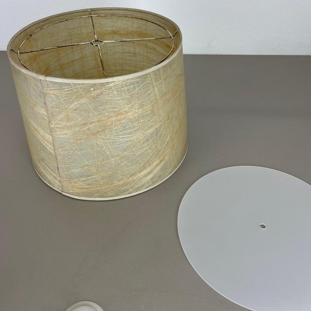 1960s Minimalist Swing Arm Brass Wall Light in the style of Stilnovo, Italy, 1960s For Sale - Image 5 of 18