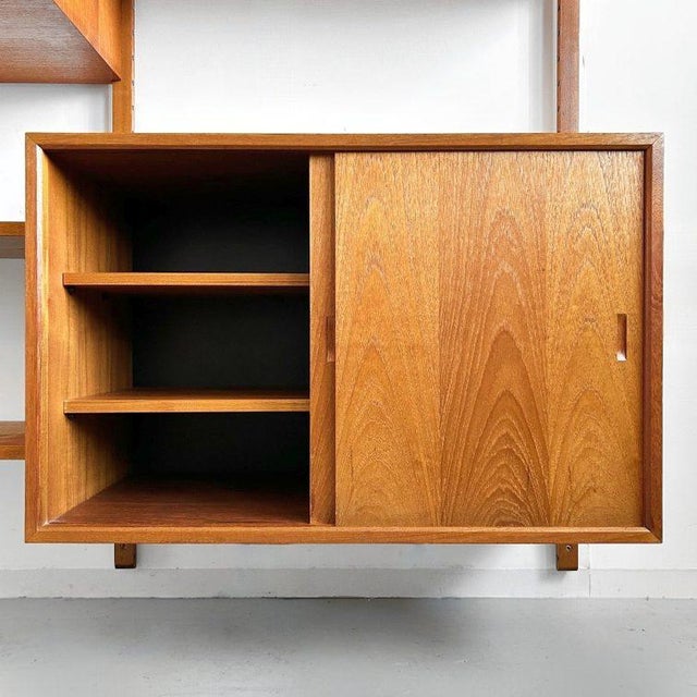 Brown Mid-Century Modern Danish Royal Wall Unit by Poul Cadovius, 1950s For Sale - Image 8 of 13