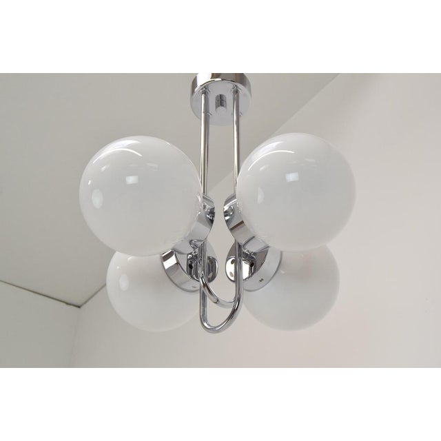 Gold Mid-Centure Designed Chandelier attributed to Jílové Near Děčín, Czechoslovakia, 1970s For Sale - Image 8 of 14