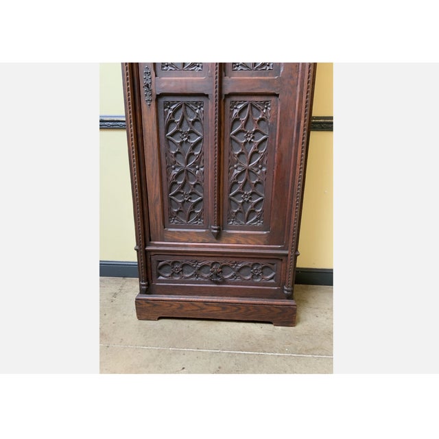 Age: circa 1880 Wood type: solid oak Condition: very good, meticulously maintained, and ready-to-use original condition...